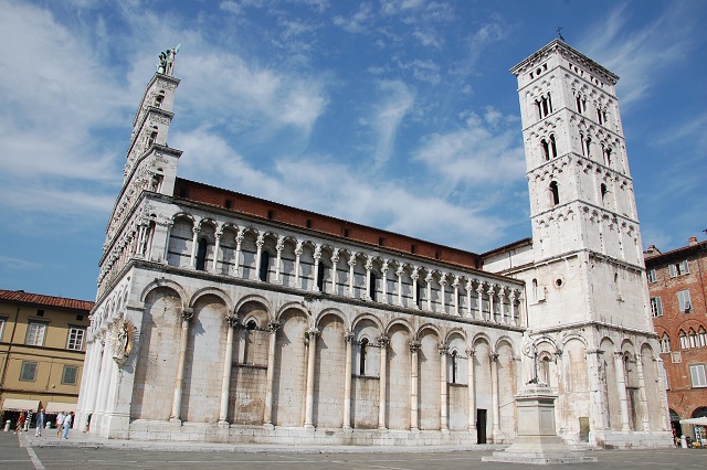 lucca2